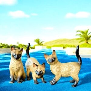 Vintage Lefton Siamese Cat Figurine Set Hand-Painted Porcelain 3-Piece